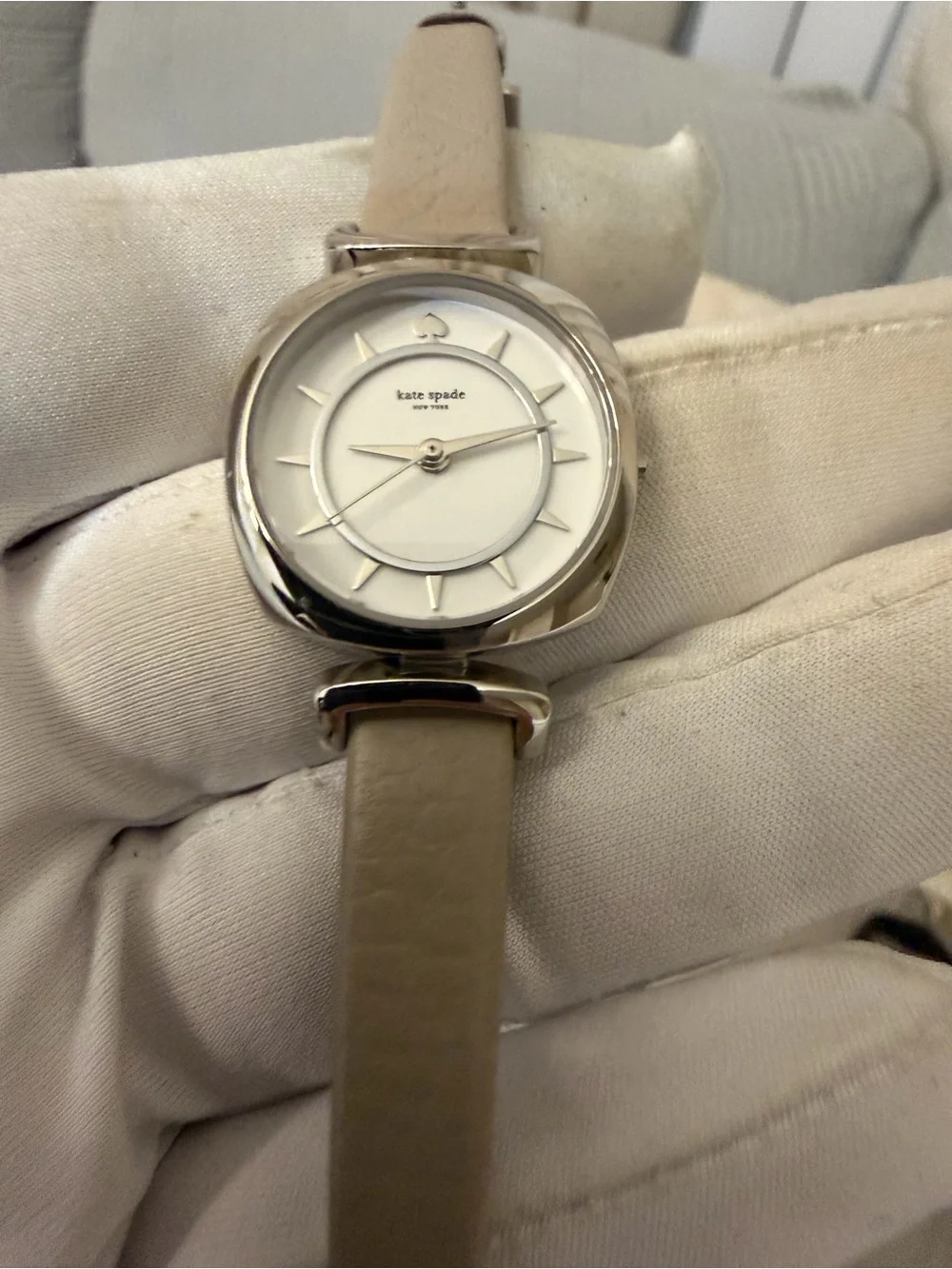 Kate Spade Barrow KSW1321 Silver Tone Women's Watch - For Parts or Repair